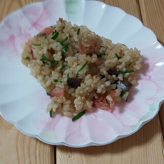 玄米ご飯で☆なす･ベーコン･にらチャーハン☆
